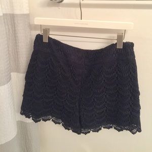 Ann Taylor LOFT Navy Scalloped Lace Shorts